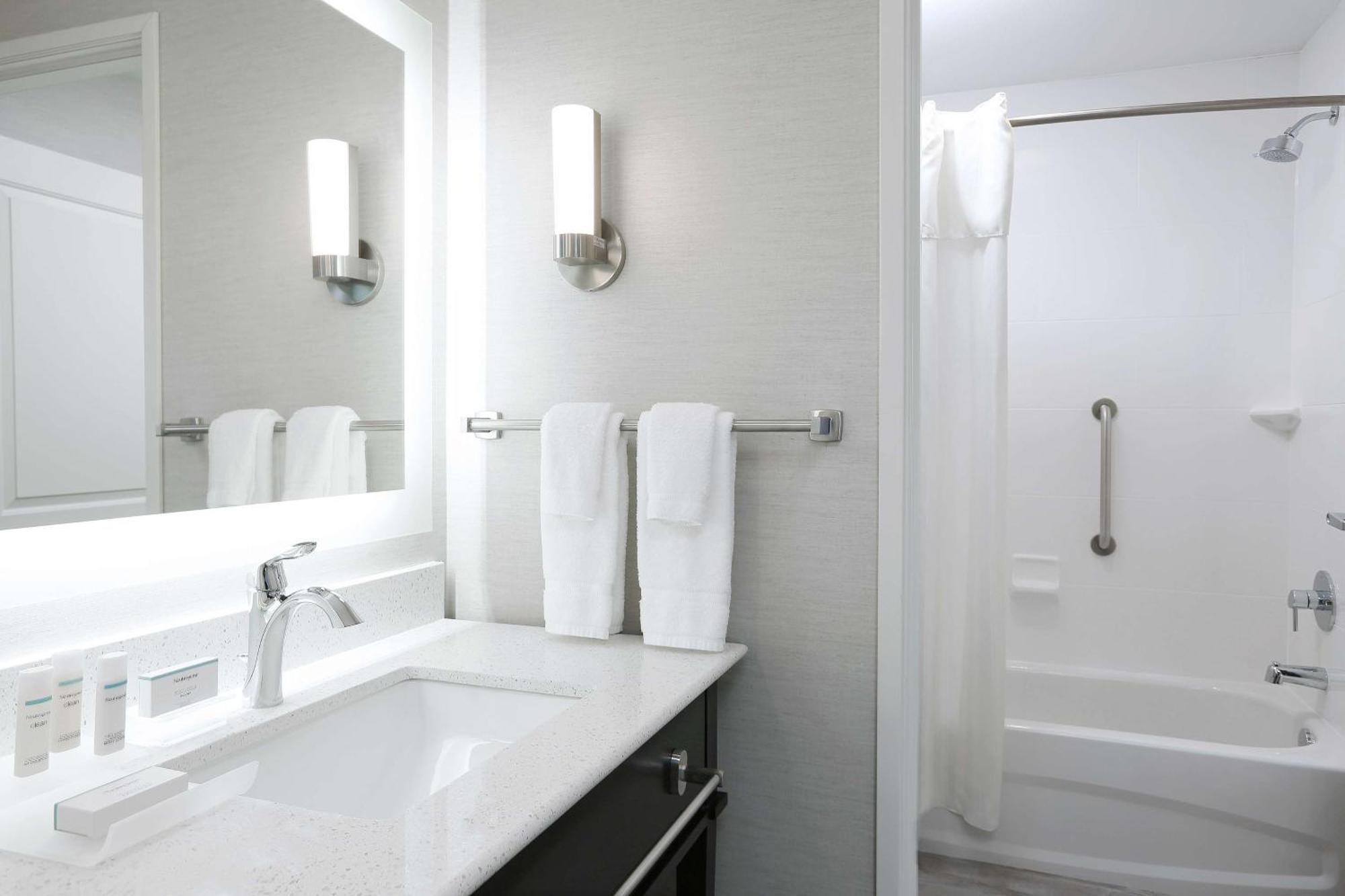 Homewood Suites By Hilton West Fargo/Sanford Medical Center Zewnętrze zdjęcie